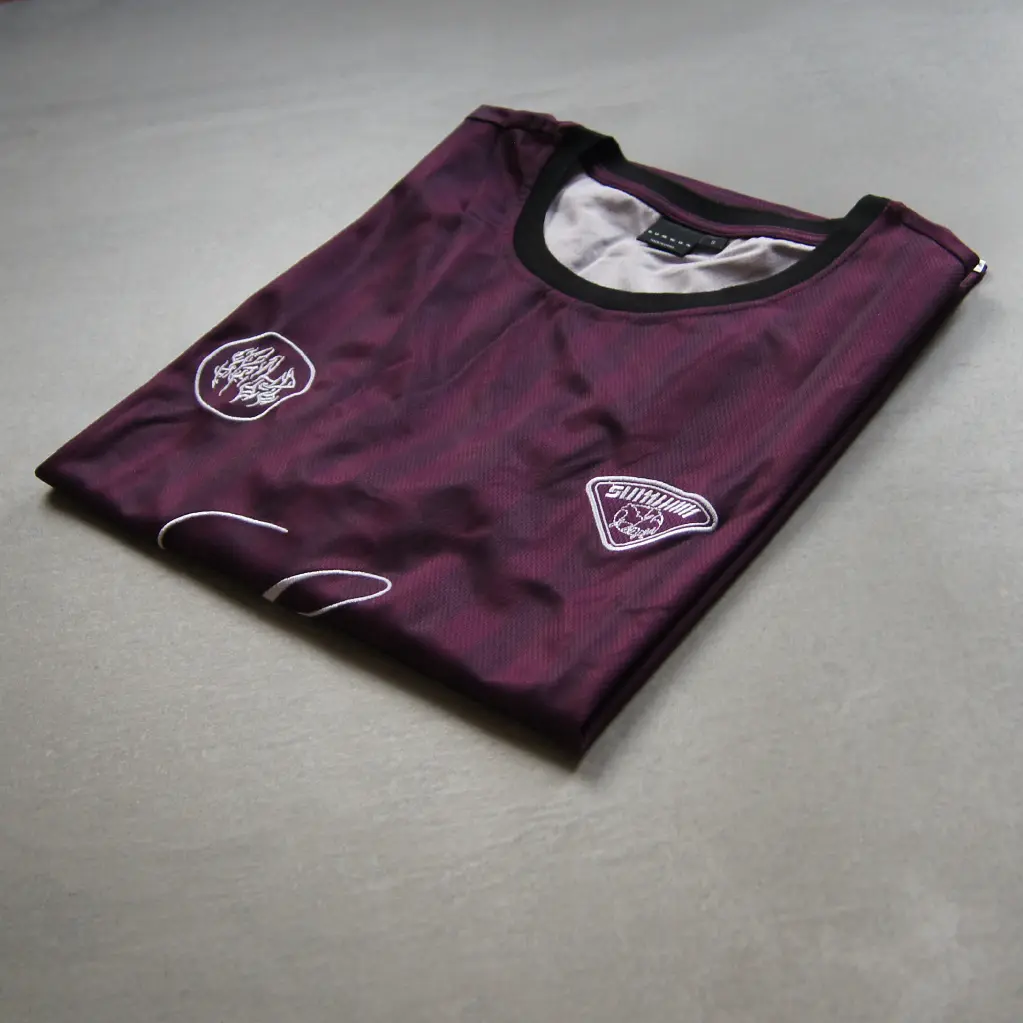 CAMISETA MORADA SMWN (M)